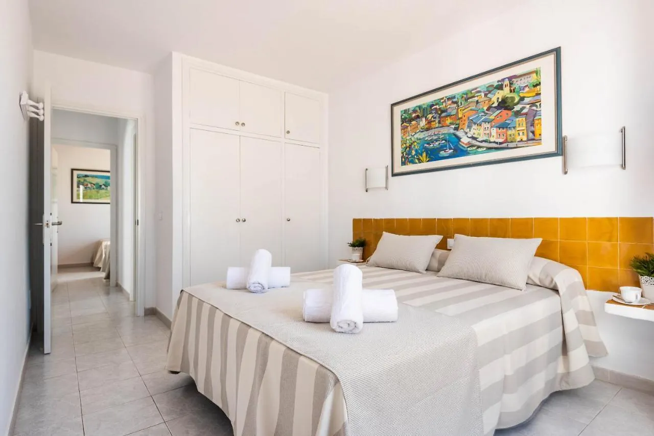 Rimar 6, 2 Bedroom Apartment, Cap D'Artrutx Cala'N Bosch  0*, Cala'N Bosch (Menorca)